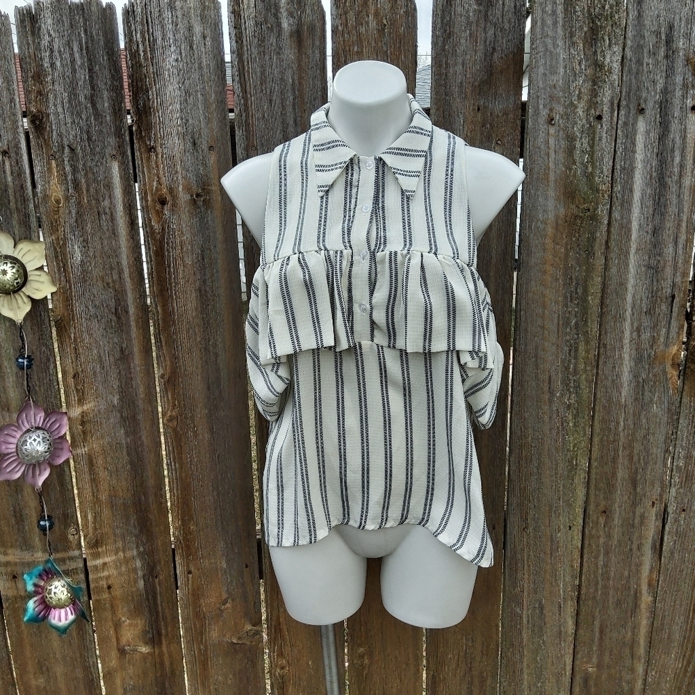 JANE WOOD  COLD SHOULDER TOP